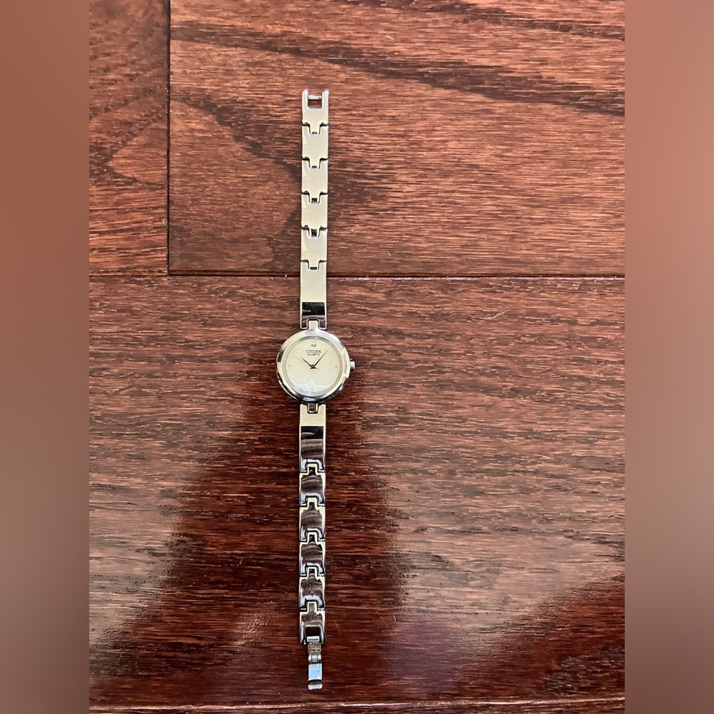 Citizen Quartz Watch movement 5930 D22535 KA